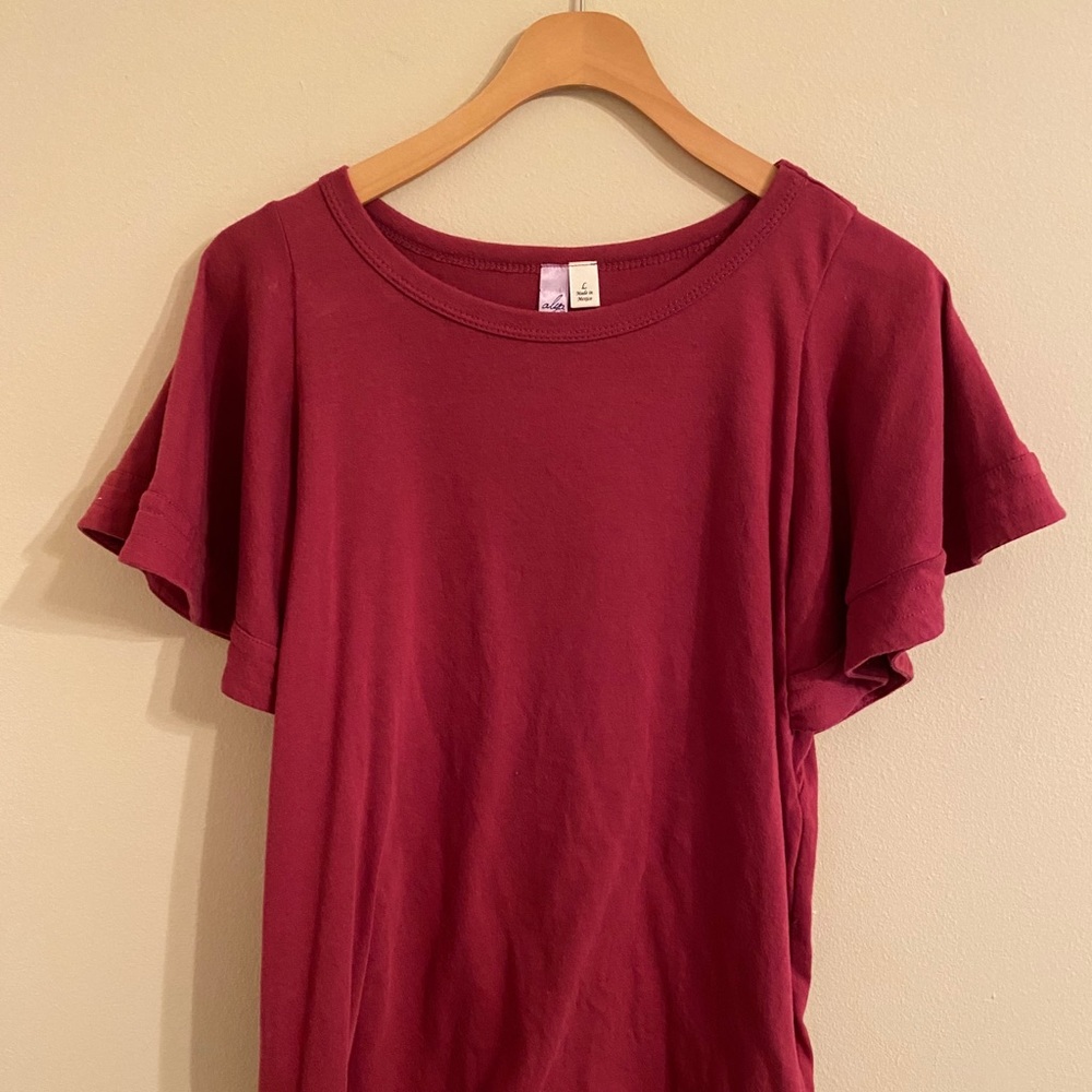 Fun t-shirt with bell sleeves!!
